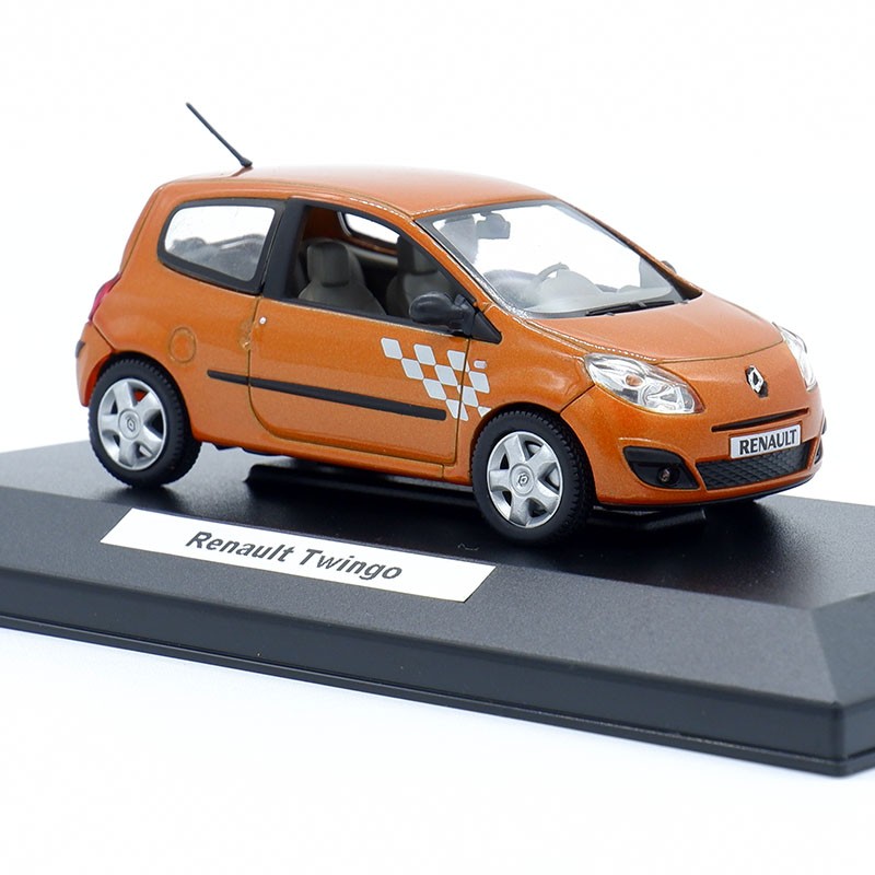 miniature twingo